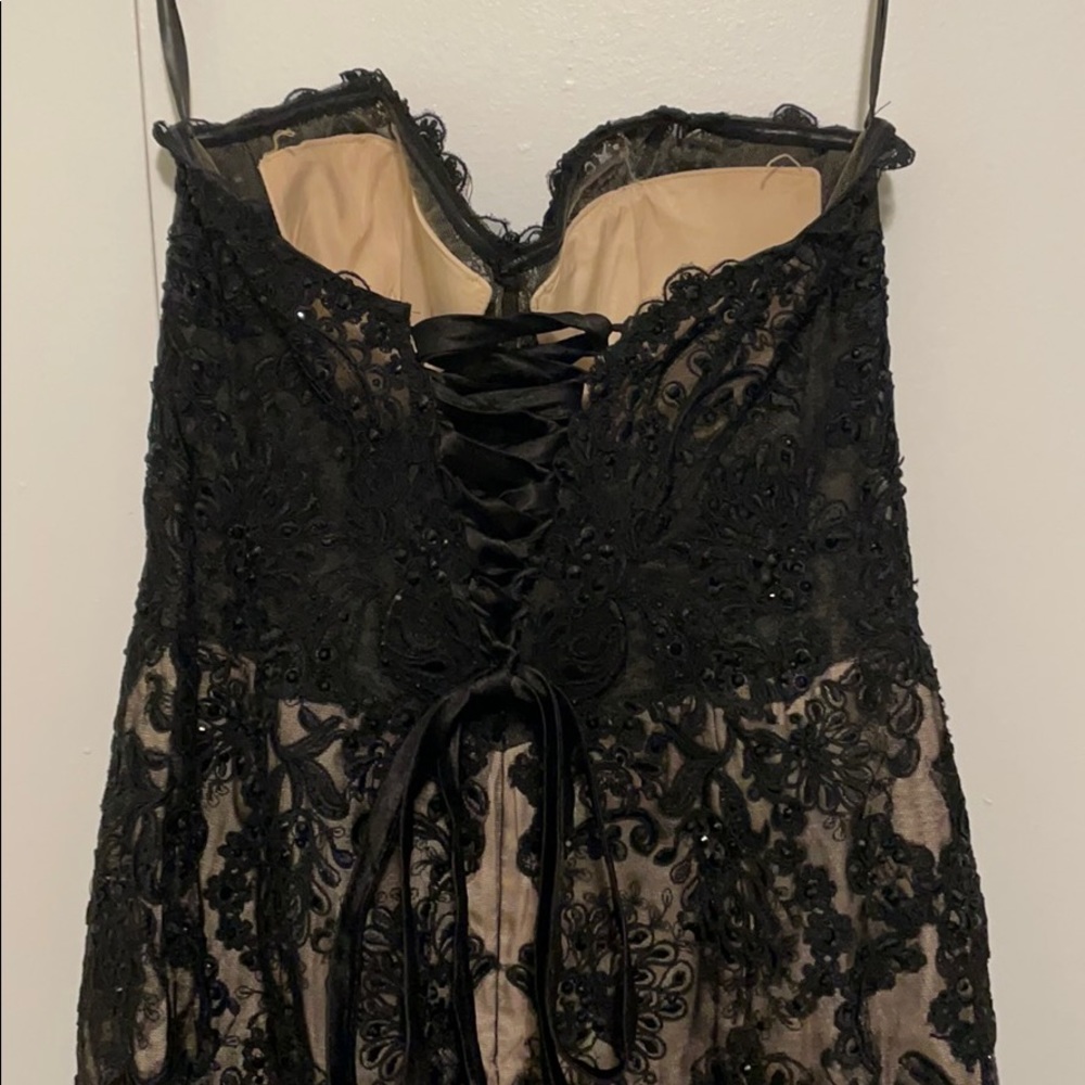 Gown - Picture 3 of 4